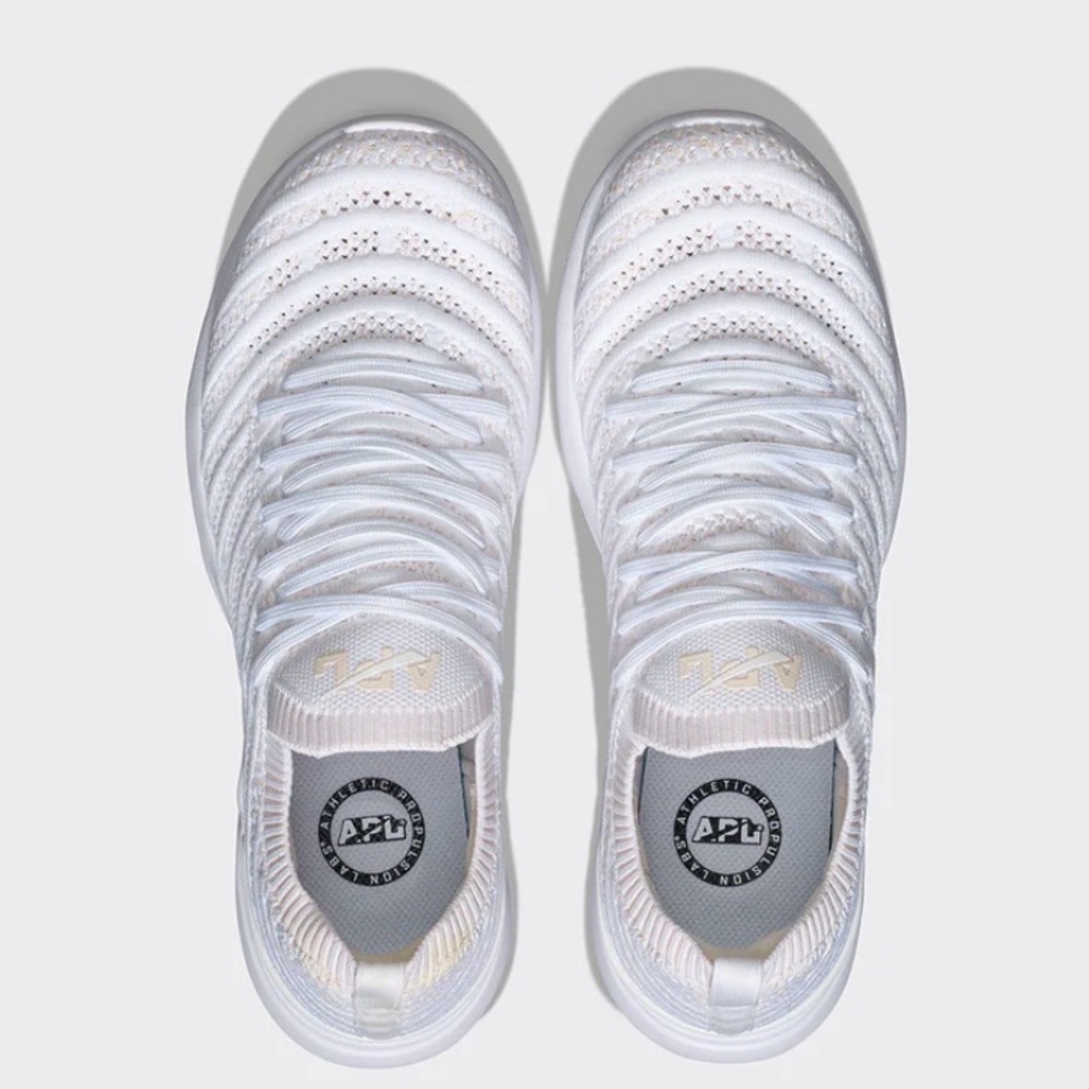 APL Techloom Wave Sneakers in White/White